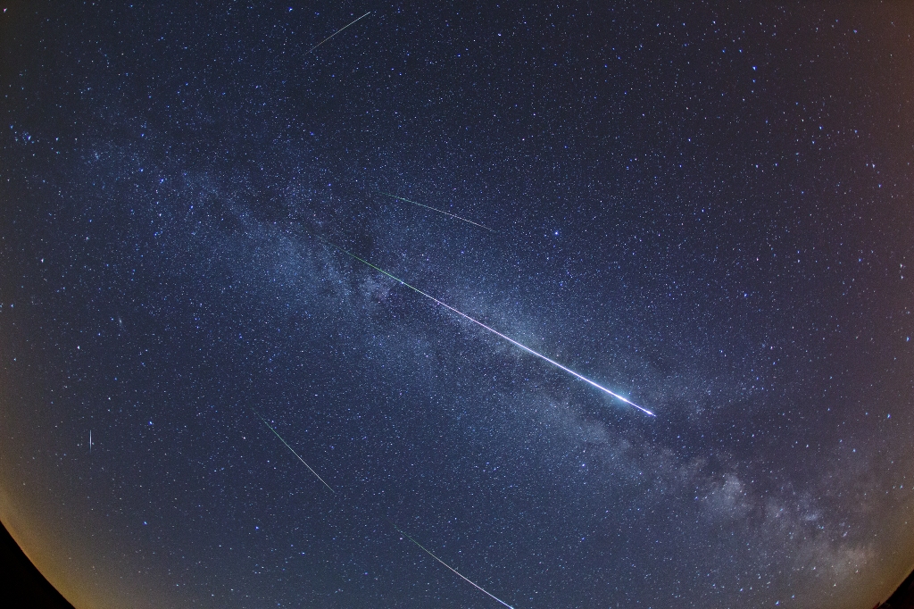 Image Credit & Copyright: Jens Hackmann; Zdroj: http://apod.nasa.gov/