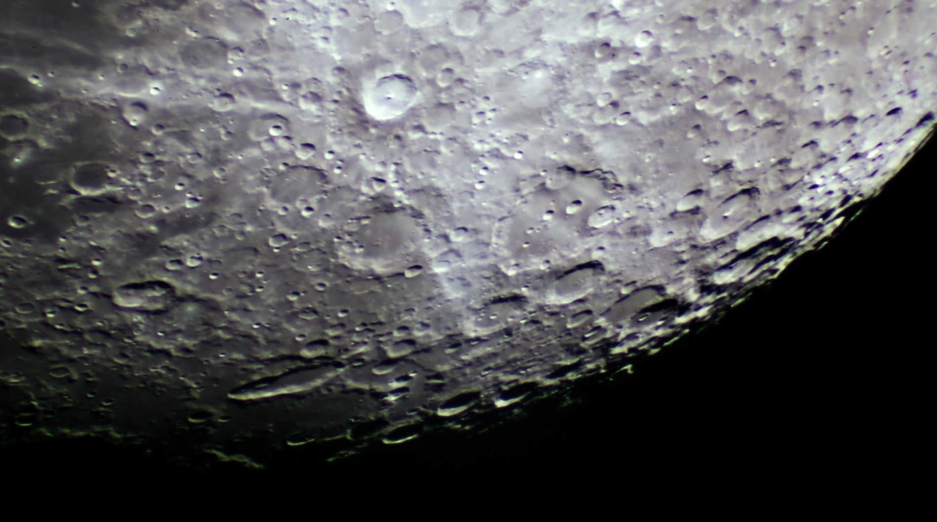 28.02.2026 Zeiss 200/3000,telekonvertor 2,5x, Canon 6d, mp4, PIPP, Astrostakkert, PS.